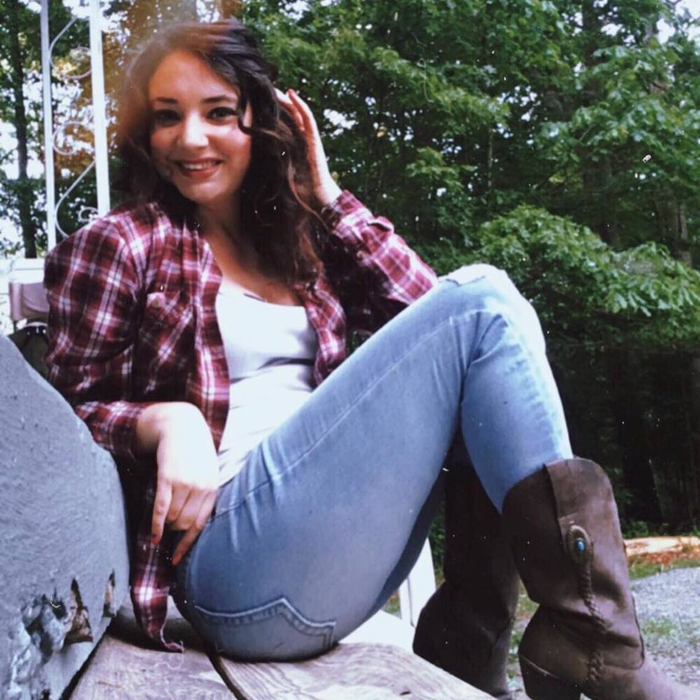 Meet your Posher, Elizabeth